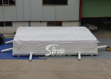 8x6m white indoor foam pit airbag with sealed top cover for big jump airbag stunt training or entertainment